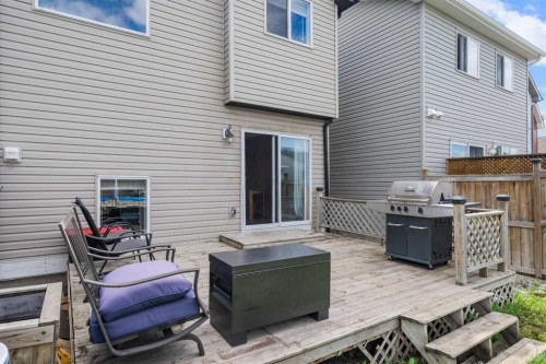 72 New Brighton Common Se, Calgary, AB 