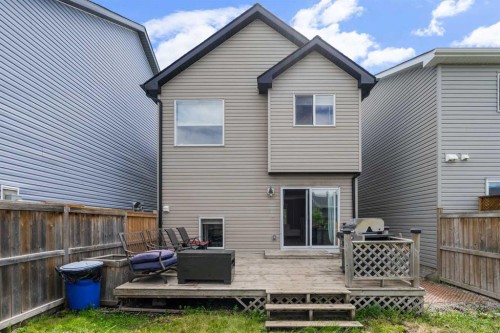 72 New Brighton Common Se, Calgary, AB 