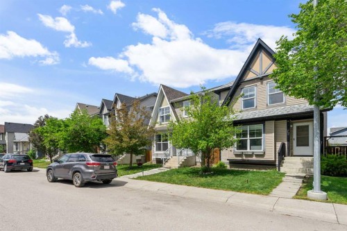 72 New Brighton Common Se, Calgary, AB 
