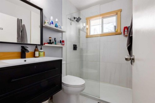 1415 43 Street Sw, Calgary, AB 