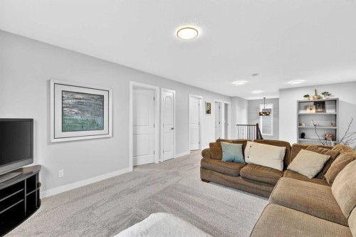 55 Hanson Way Ne, Langdon, AB 
