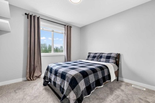55 Hanson Way Ne, Langdon, AB 