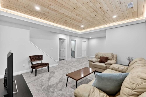 55 Hanson Way Ne, Langdon, AB 