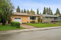 1403 104 Avenue SW Calgary, AB T2W 0A7
