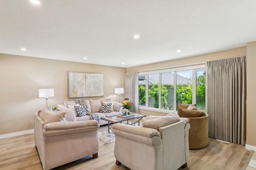 243 Silvergrove Place Nw, Calgary, AB 