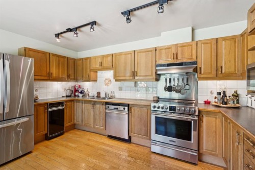 243 Silvergrove Place Nw, Calgary, AB 
