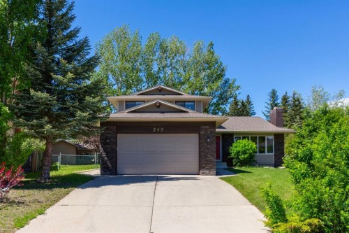 243 Silvergrove Place Nw, Calgary, AB 