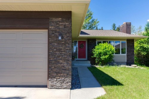 243 Silvergrove Place Nw, Calgary, AB 