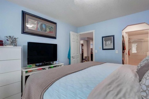 2114-755 Copperpond Boulevard Se, Calgary, AB - Indoor Photo Showing Bedroom