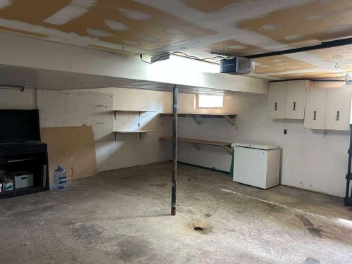 10629 104 Avenue, Grande Cache, AB - Indoor Photo Showing Basement