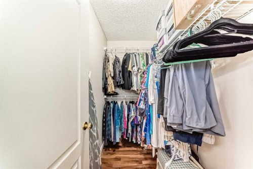 167 Fairways Close Nw, Airdrie, AB - Indoor With Storage