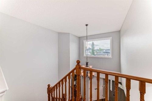 167 Fairways Close Nw, Airdrie, AB - Indoor Photo Showing Other Room