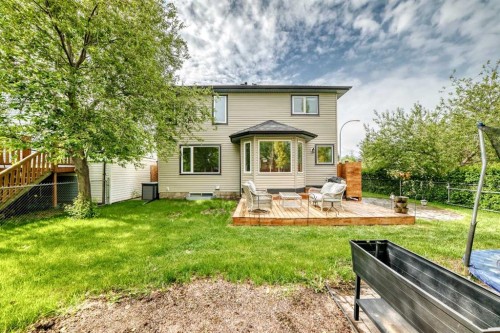 167 Fairways Close Nw, Airdrie, AB - Outdoor