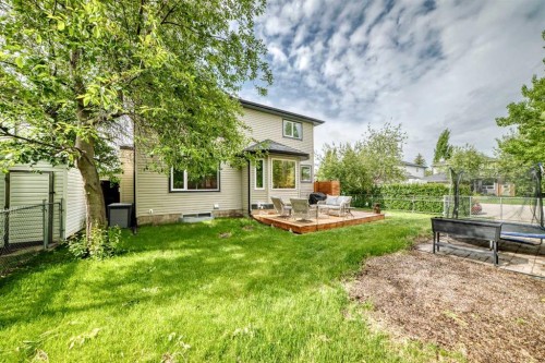167 Fairways Close Nw, Airdrie, AB - Outdoor