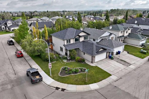167 Fairways Close Nw, Airdrie, AB - Outdoor