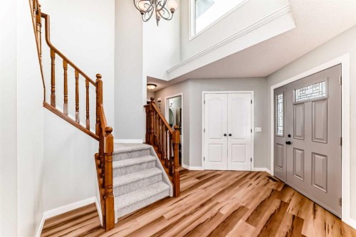 167 Fairways Close Nw, Airdrie, AB - Indoor Photo Showing Other Room