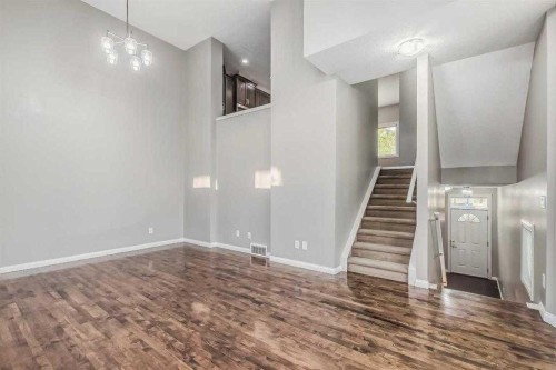 402 Wentworth Villas Sw, Calgary, AB - Indoor Photo Showing Other Room