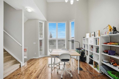 402 Wentworth Villas Sw, Calgary, AB - Indoor Photo Showing Office