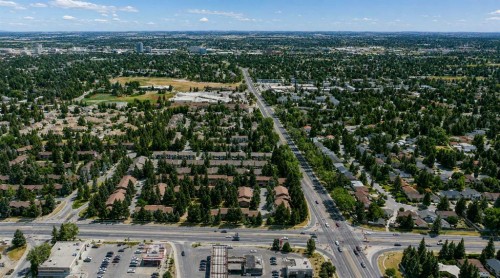 57-2225 Oakmoor Drive Sw, Calgary, AB - Outdoor With View