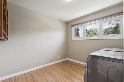 8028 5 Street Sw, Calgary, AB 