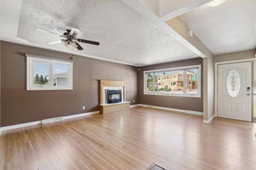 8028 5 Street Sw, Calgary, AB 