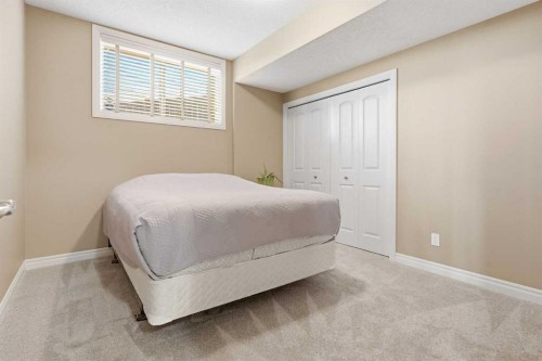127 Marquis Grove Se, Calgary, AB - Indoor Photo Showing Bedroom