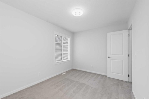 54 Seton Manor Se, Calgary, AB 