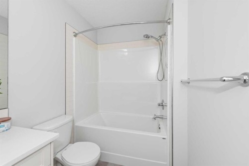 54 Seton Manor Se, Calgary, AB 