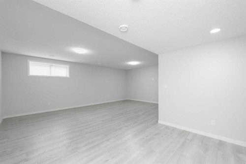 54 Seton Manor Se, Calgary, AB 