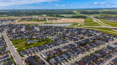 54 Seton Manor Se, Calgary, AB 