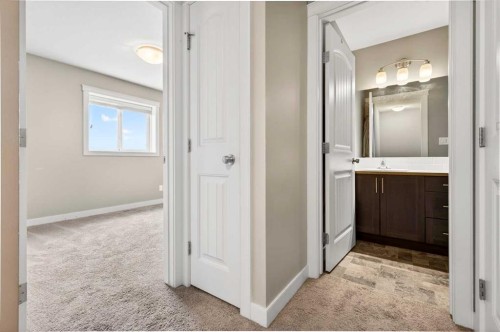 111-81 Willow Road, Blackfalds, AB 