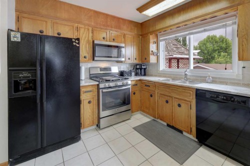 3444 Temple Way Ne, Calgary, AB 