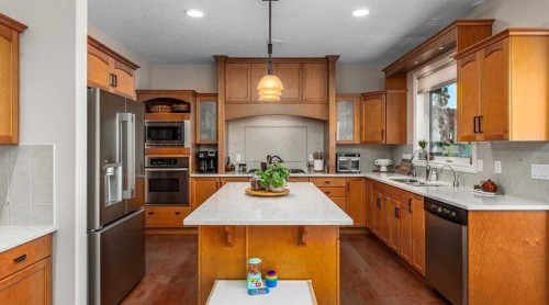 37 Cimarron Park Green, Okotoks, AB 