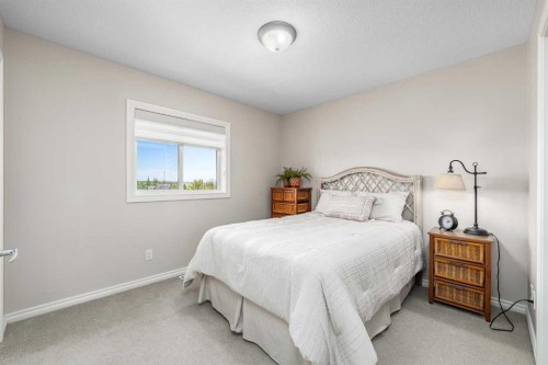 37 Cimarron Park Green, Okotoks, AB 