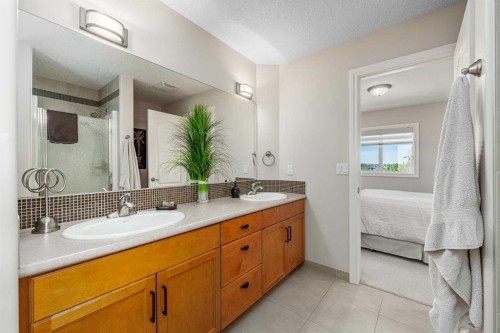 37 Cimarron Park Green, Okotoks, AB 