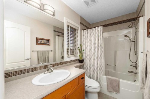 37 Cimarron Park Green, Okotoks, AB 
