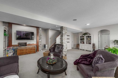 37 Cimarron Park Green, Okotoks, AB 