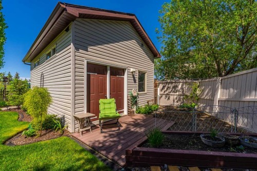 37 Cimarron Park Green, Okotoks, AB 