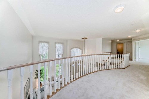 78 Scimitar View Nw, Calgary, AB 