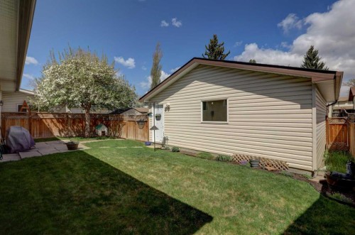 108 Templeview Place Ne, Calgary, AB - Outdoor