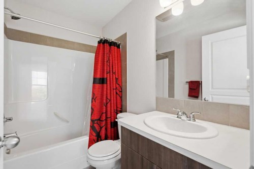 148 Cranarch Road Se, Calgary, AB - Indoor Photo Showing Bathroom