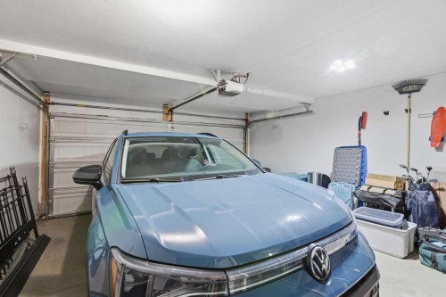 148 Cranarch Road Se, Calgary, AB - Indoor Photo Showing Garage