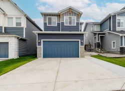 220 Crimson Ridge Place NW Calgary, AB T3L 0K7