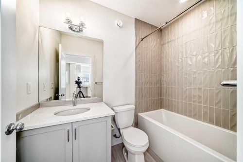 46 Verdure Place Sw, Calgary, AB - Indoor Photo Showing Bathroom