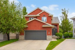 929 Sierra Morena Court SW Calgary, AB T3H 3R3