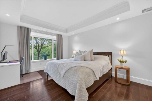 102-211 Quarry Way Se, Calgary, AB - Indoor Photo Showing Bedroom