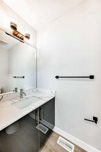 903 Clover Road, Carstairs, AB - Indoor Photo Showing Other Room