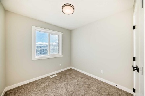 903 Clover Road, Carstairs, AB - Indoor Photo Showing Other Room