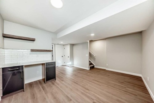 903 Clover Road, Carstairs, AB - Indoor Photo Showing Other Room
