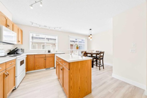 203 Mckenzie Towne Gate Se, Calgary, AB 